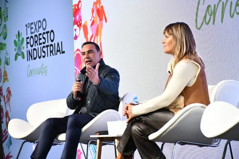 Valdes en la primera expo forestal