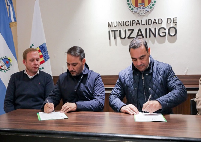 Valdes firmo convenio