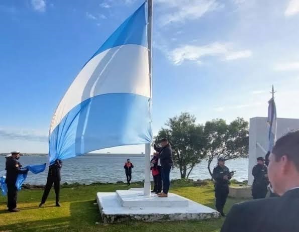 Bandera en isla Apipe
